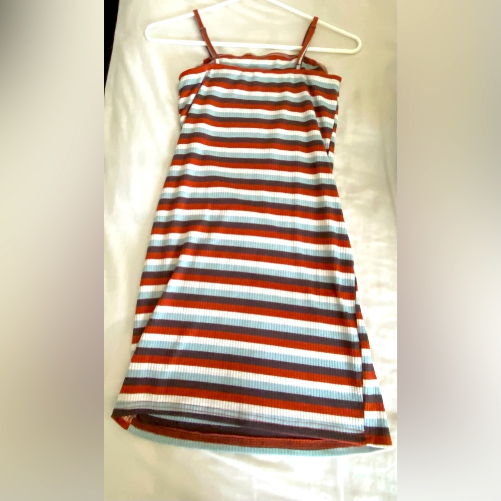 Striped Pattern Dress - Picture 3 of 3